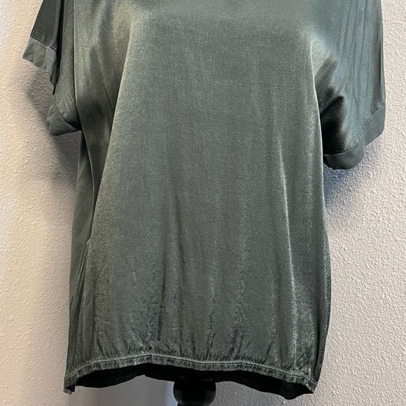 Made In Italy Satin SZ S/M Blouse - Picture 5 of 11